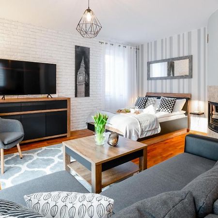 Wonder Home - Villa Vika Z Ogrodem, Z Miejscem Na Grilla I Ognisko คาร์ปัตซ์ ภายนอก รูปภาพ