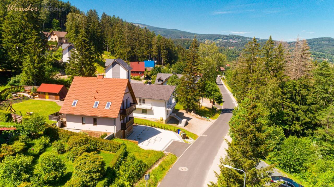 Wonder Home - Villa Vika Z Ogrodem, Z Miejscem Na Grilla I Ognisko คาร์ปัตซ์ ภายนอก รูปภาพ